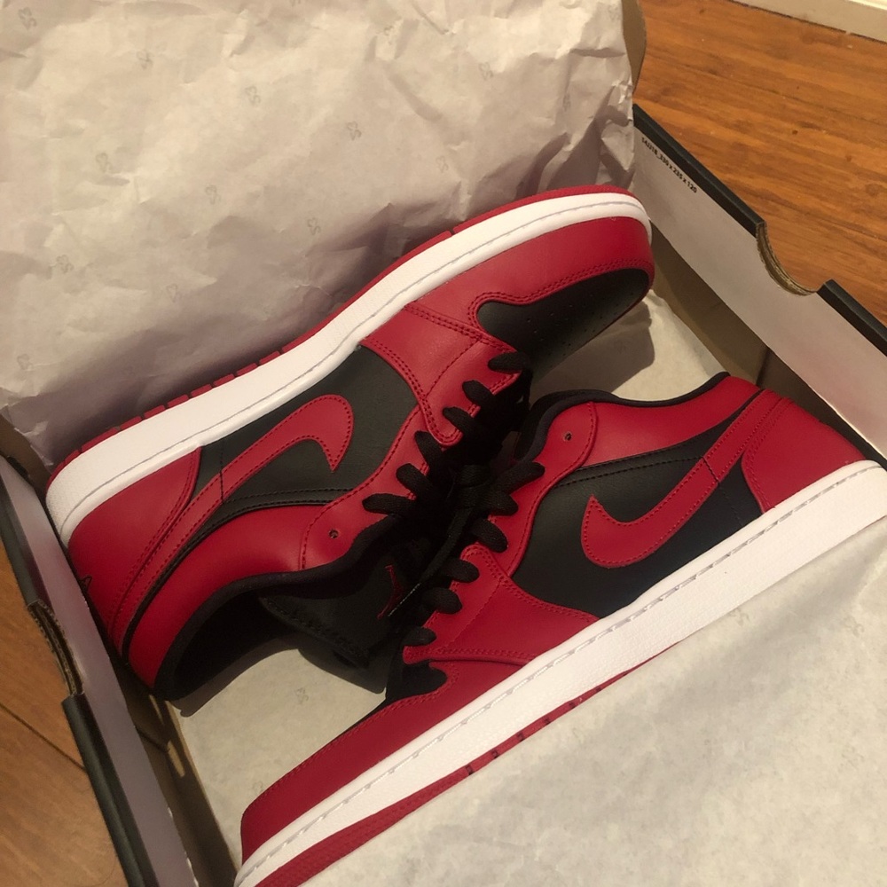 Jordan 1 low bred